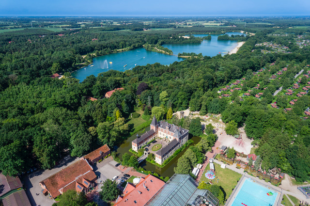 Luftbild (c) Ferienzentrum Schloss Dankern